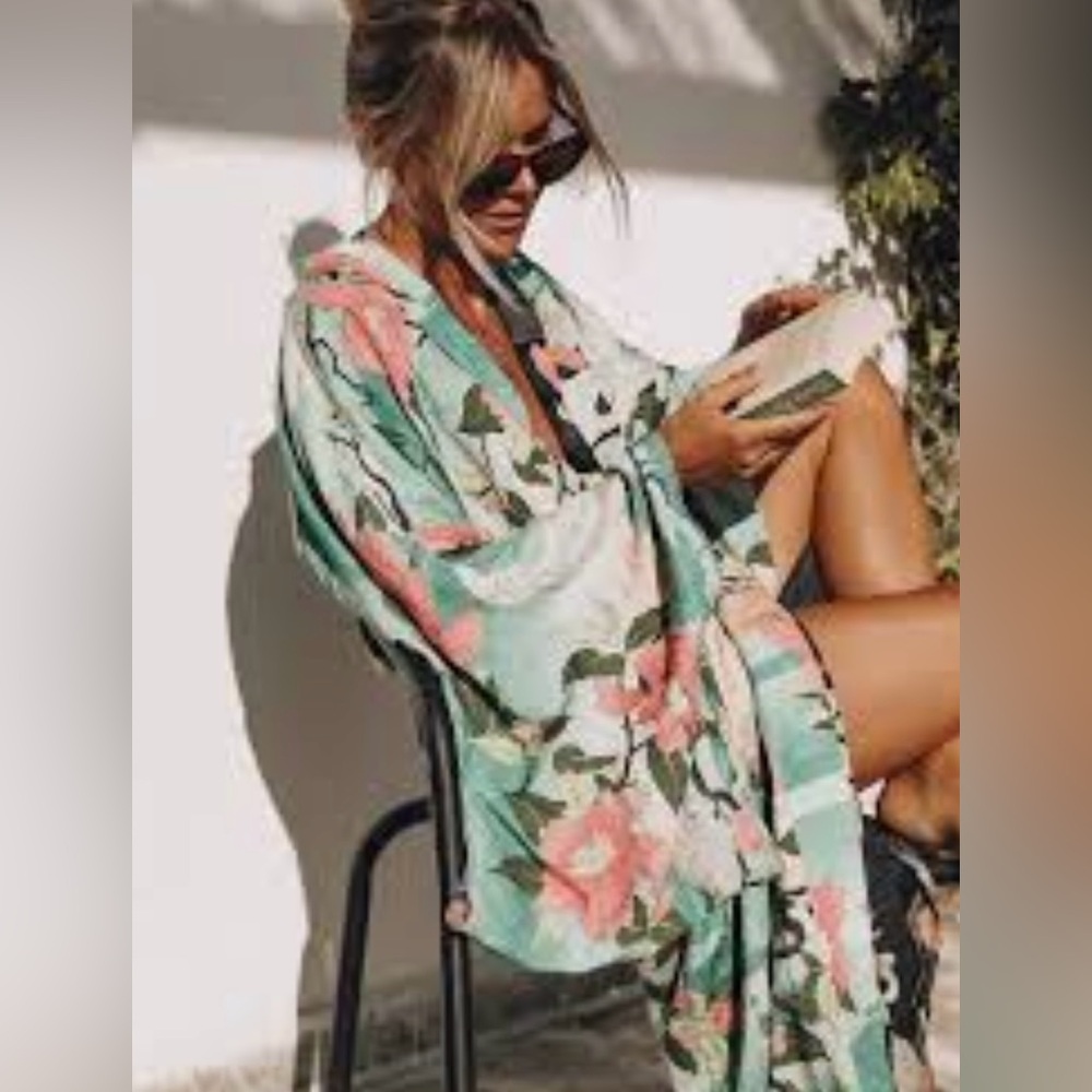 NWT SPELL Nightingale Reversible Kimono size S/M